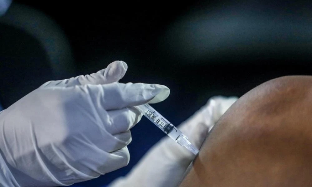 Γερμανία: Αδιανόητο! Εμβολιάστηκε 90 φορές για τον κορονοϊό